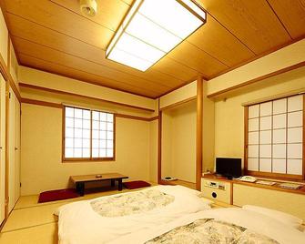 Mitaka City Hotel - Mitaka - Bedroom
