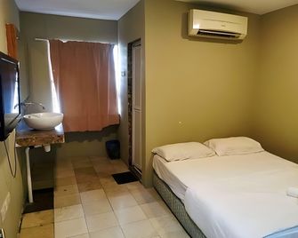 Hotel New Tauns Klang - Klang - Habitación