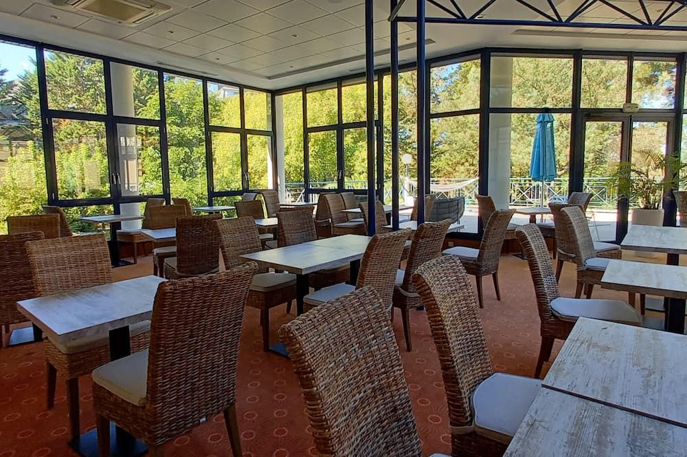 Residence De Tourisme Vacances Bleues Vi - Arcachón - Restaurante