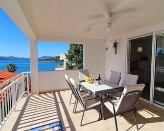 Apartments Mediterranean House - Klek - Balcone