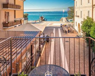 I Tre Re Rooms - Bardolino - Μπαλκόνι
