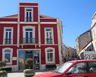 Tejo House River Lisbon (Cacilhas) - Almada - Budova