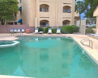 1BR Condo In Surprise Next To Sun Cities 2nd Floor No One Above - Surprise - Piscine