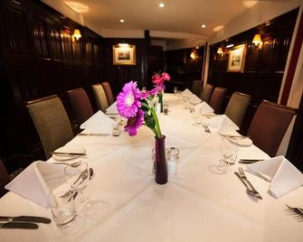 Warren Lodge Hotel - Shepperton - Restaurant