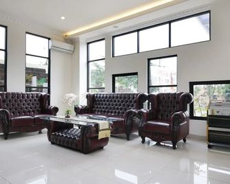 Airy Syariah Mistar Cokrokusumo 29A Banjarbaru - Banjarbaru - Lobby