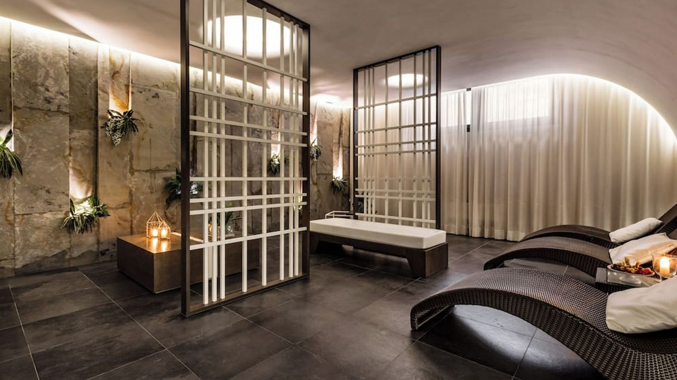 Giardino Dei Pini - Boutique Hotel