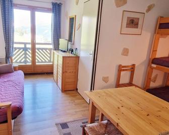 Charmant appartement 2 pièces aux pieds des pistes, exposition sud/ouest, Plagne Montalbert - FR-1-755-16 - Aime-la-Plagne - Living room