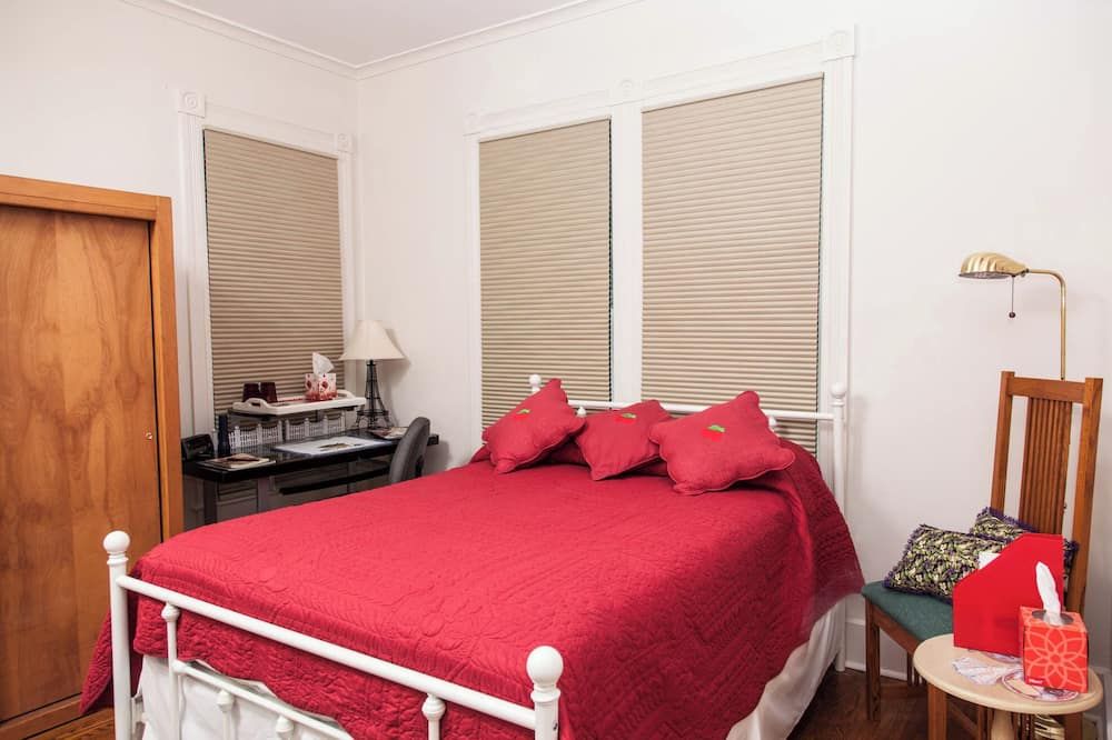 Squirrel's Nest Bed & Breakfast Llc - Burlington - Ložnice