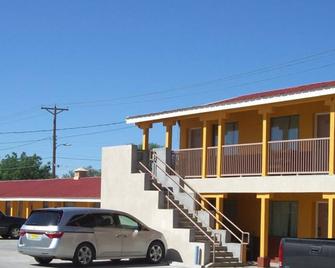 Budget Inn - Artesia - Gebäude