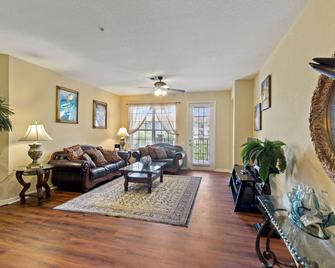 Executive 3 Bedroom Villa at Universal,Convention Center, Vista Cay - Orlando - Living room