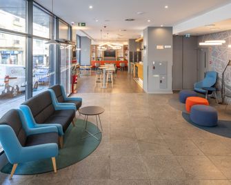 Holiday Inn Express Porto City Centre By IHG - Porto - Lobby
