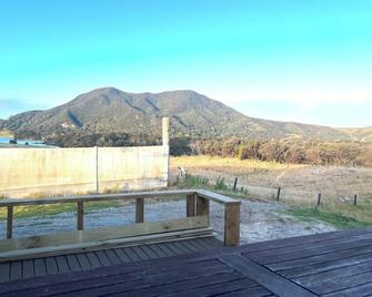 Charming 2-bedroom house in wonderful Houhoura with WiFi - Pukenui