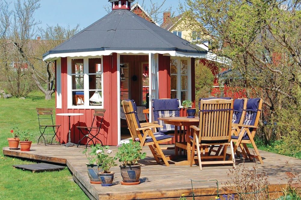 Awesome Home in Soelvesborg With Kitchen - Hällevik - Patio