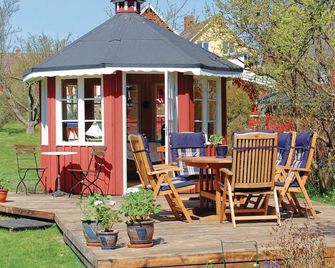 Awesome Home in Soelvesborg With Kitchen - Hällevik - Patio