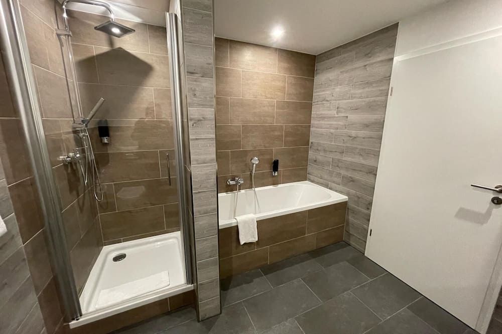 Hotel Königshof Dortmund - דורטמונד - חדר רחצה