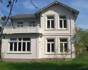 Ferienwohnung Sperlingslust - Schleswig - Gebäude