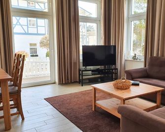 Villa Kaethe Ferienwohnung 45459 - Göhren - Wohnzimmer