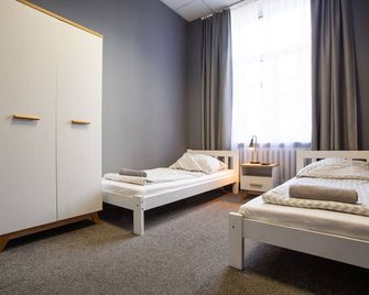 Moon Hostel Wroclaw - ורוצלב - חדר שינה