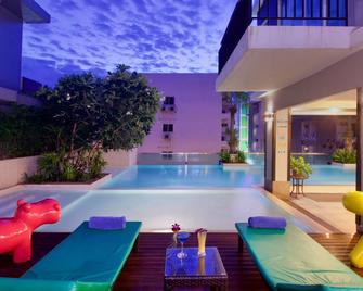 Andakira Hotel (Sha Plus+) - Patong - Pool
