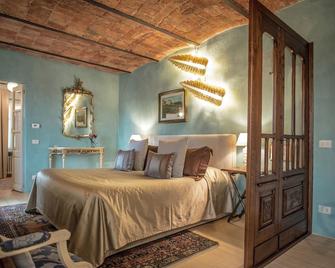 Tenuta Bricchi - Sinio - Camera da letto