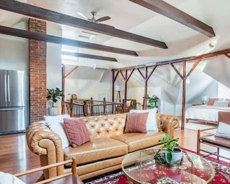 Sac City Loft - Sacramento - Sala de estar