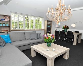 Hotel Herbergh Amsterdam Airport - Badhoevedorp - Sala de estar