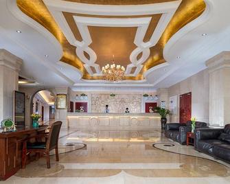 Vienna Hotel Guangzhou Airport - Guangzhou - Front desk