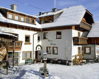 Double room with shower or bath, WC - Pension Haus Helga - Mauterndorf - Gebäude