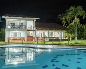 Hotel Chalet La Sofia by Majuva - Ermenistan - Havuz