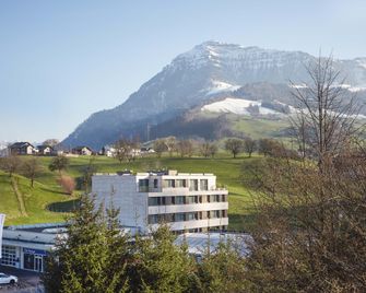 Tailormade Hotel Rigiblick Küssnacht - Küssnacht - Building