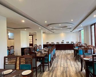 Hotel Maryul Kargil - Kargil - Restaurant