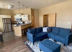 Cannery Square Unit - 106 by Patriot Properties - Sun Prairie - Sala de estar