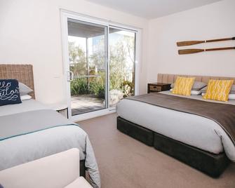 Anchors Beach House - Port Campbell - Bedroom