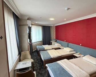 Hotel Dosco - Van