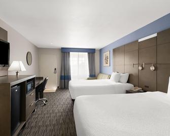 Travelodge Inn & Suites by Wyndham Anaheim on Disneyland Dr - Anaheim - Bedroom