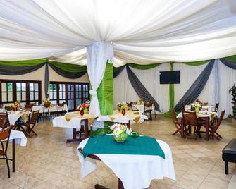 Glen Lodge - Bulawayo - Restaurant