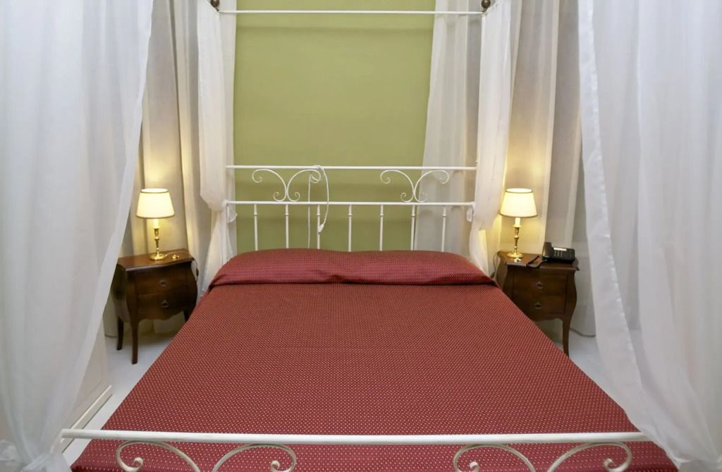 بالازو رياريو - فيتربو - غرفة نوم