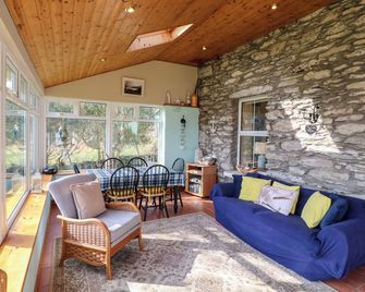 Sugarbush - Allihies - Comedor