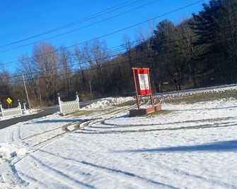 Pleasant Valley Motel West Stockbridge - West Stockbridge - Edificio