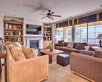 Single-Story San Bernardino Home with Valley Views! - San Bernardino - Sala de estar
