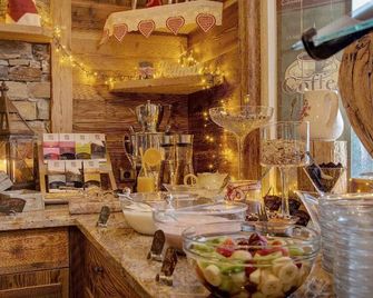 Zum singenden Musikantenwirt - Regen - Buffet