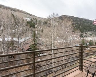 Cloud Nine! Near Chair 7, Top Floor On River + Hot Tub 1 Bedroom Condo by RedAwning - Telluride - Balkon