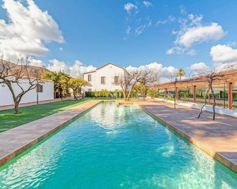 Gorgeous home in Berja - Berja - Piscina