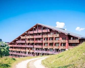 Residence Le Mont Soleil - La Plagne-Tarentaise - Building