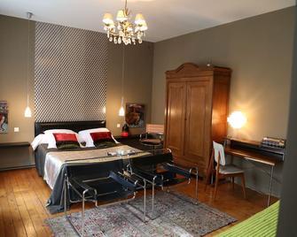 Le Grand Duc - Valenciennes - Bedroom