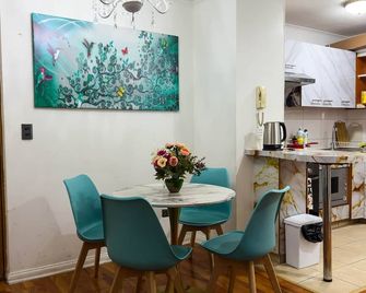 Depto metro Santa Ana 8 (2 dormitorios) - Santiago