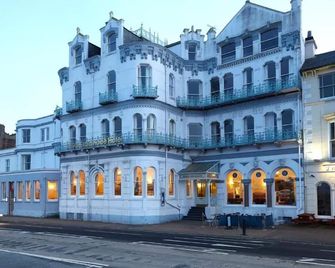 Royal Esplanade Hotel - Ryde - Edificio