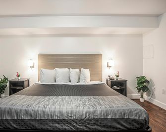 The Greens Hotel on Del Paso - Sacramento