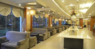 Shanghai Airlines Travel Airport Hotel - Shangai - Lobby