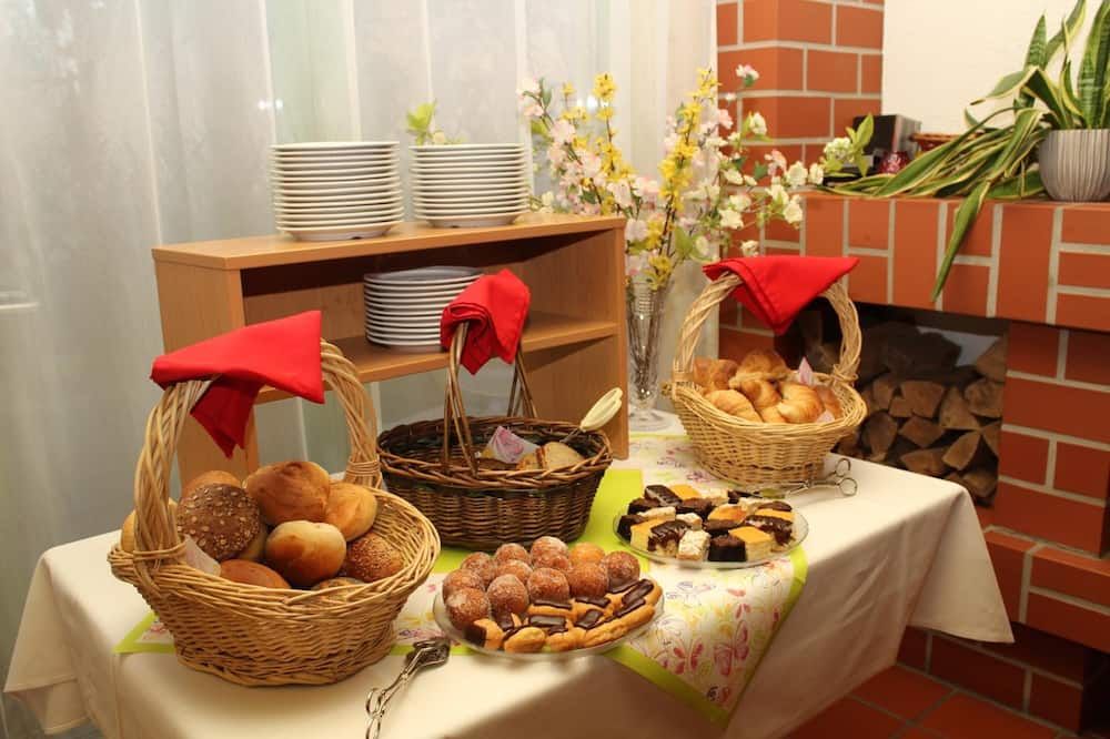 Acron Hotel Wittenberg - Lutherstadt Wittenberg - Buffet